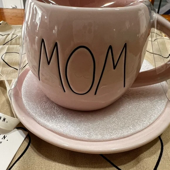 Rae Dunn Mug Tea Set with Tea Towel pink especially for Mom! - Picture 5 of 9